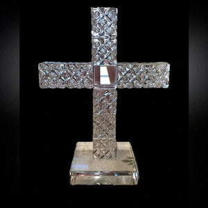 Oleg Cassini cross​